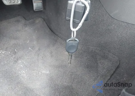 2006 Ford Mustang V6 from USA, damaged, VIN 1ZVFT80NX65239012